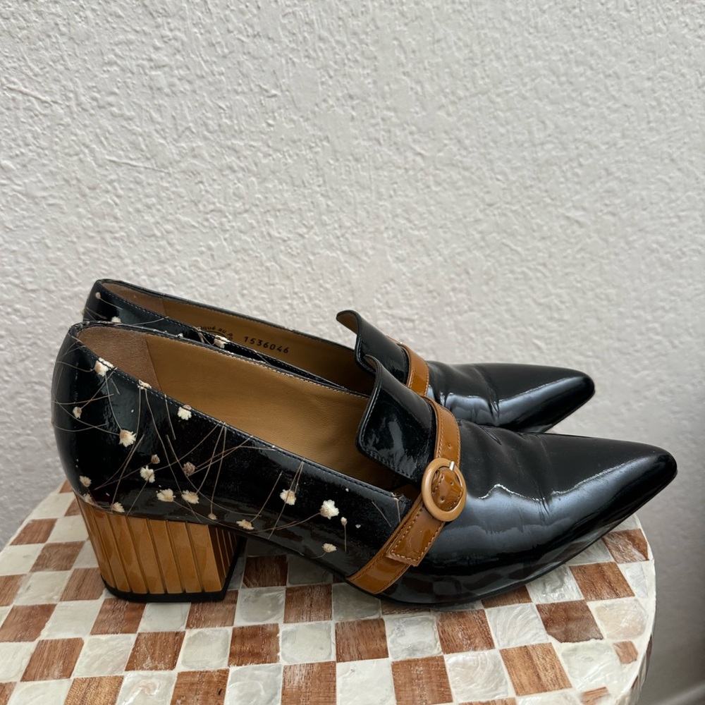 JOHN FLUEVOG Effortless Gigi floral pointed toe patent leather block heel size 8